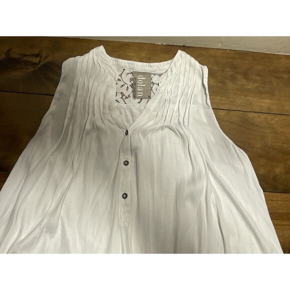 Dolan Anthropologie Sleeveless Henley Pintuck Top Medium - Picture 2 of 10